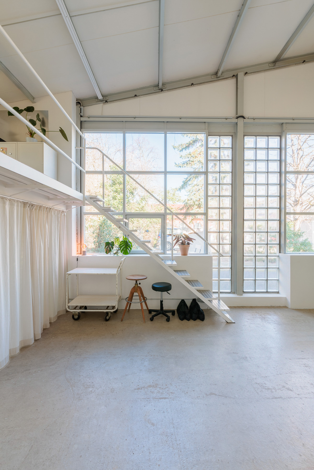Bild von der Webseite von Studio Castell | Mietstudio Bonn